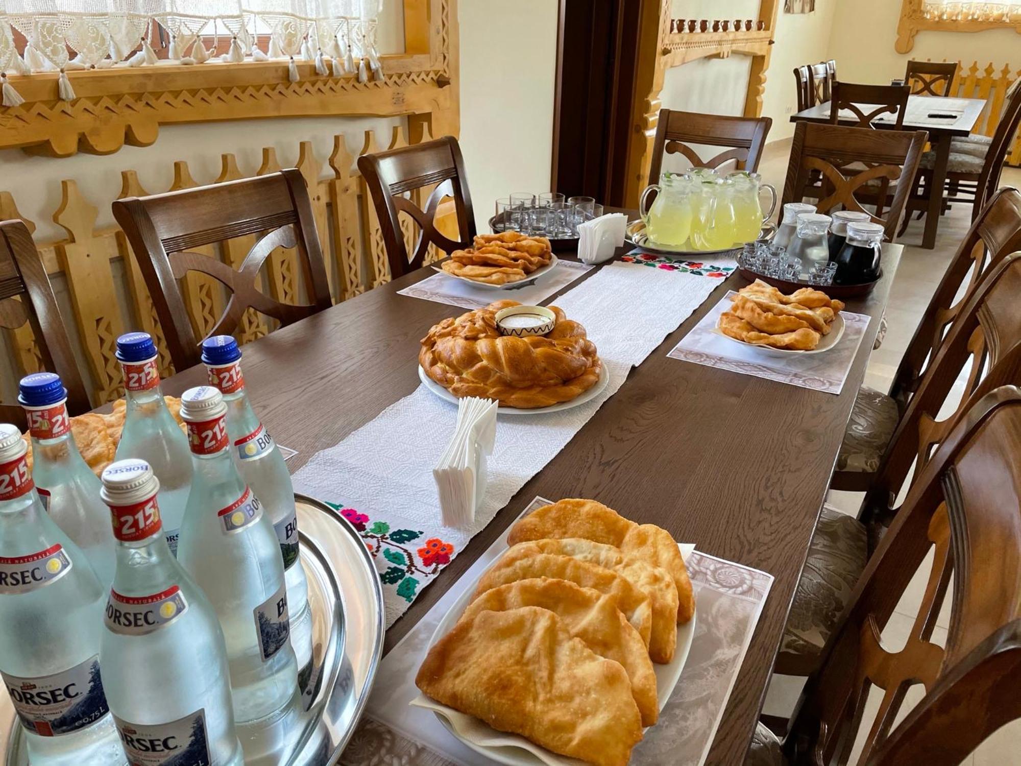 Pensiunea Valea Muntelui Bîrsana Esterno foto