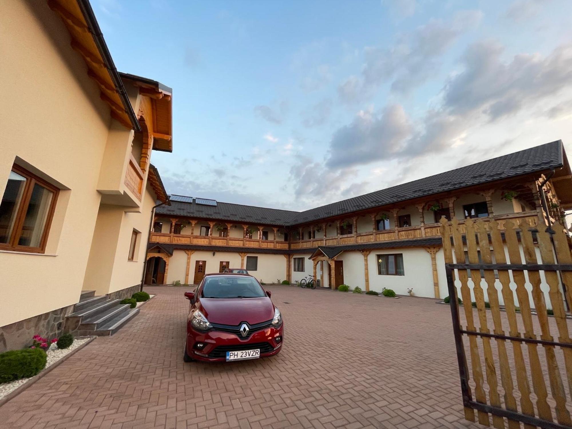 Pensiunea Valea Muntelui Bîrsana Esterno foto
